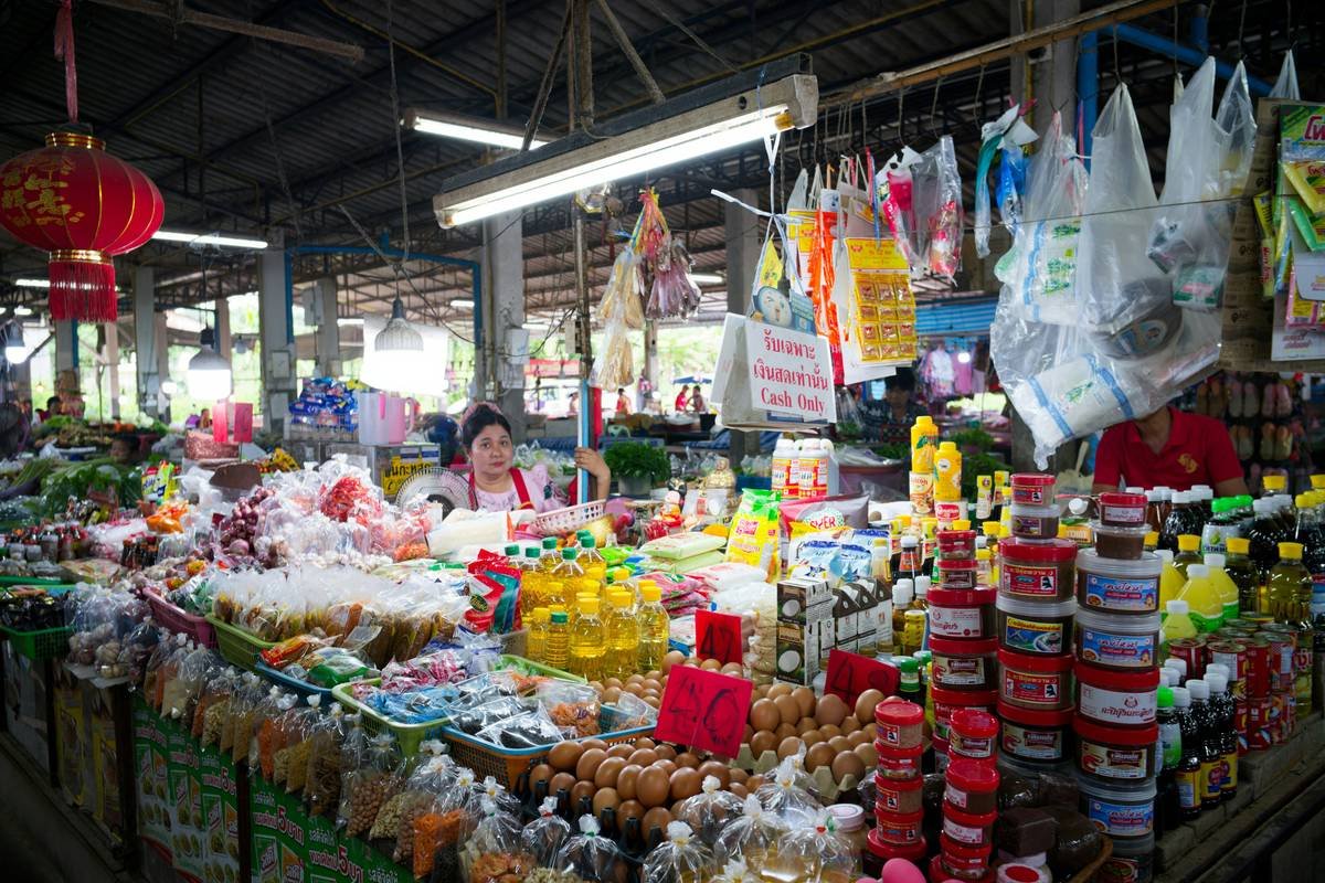 How Local Specialties Can Actually Help You Lose Weight (Without Deprivation)